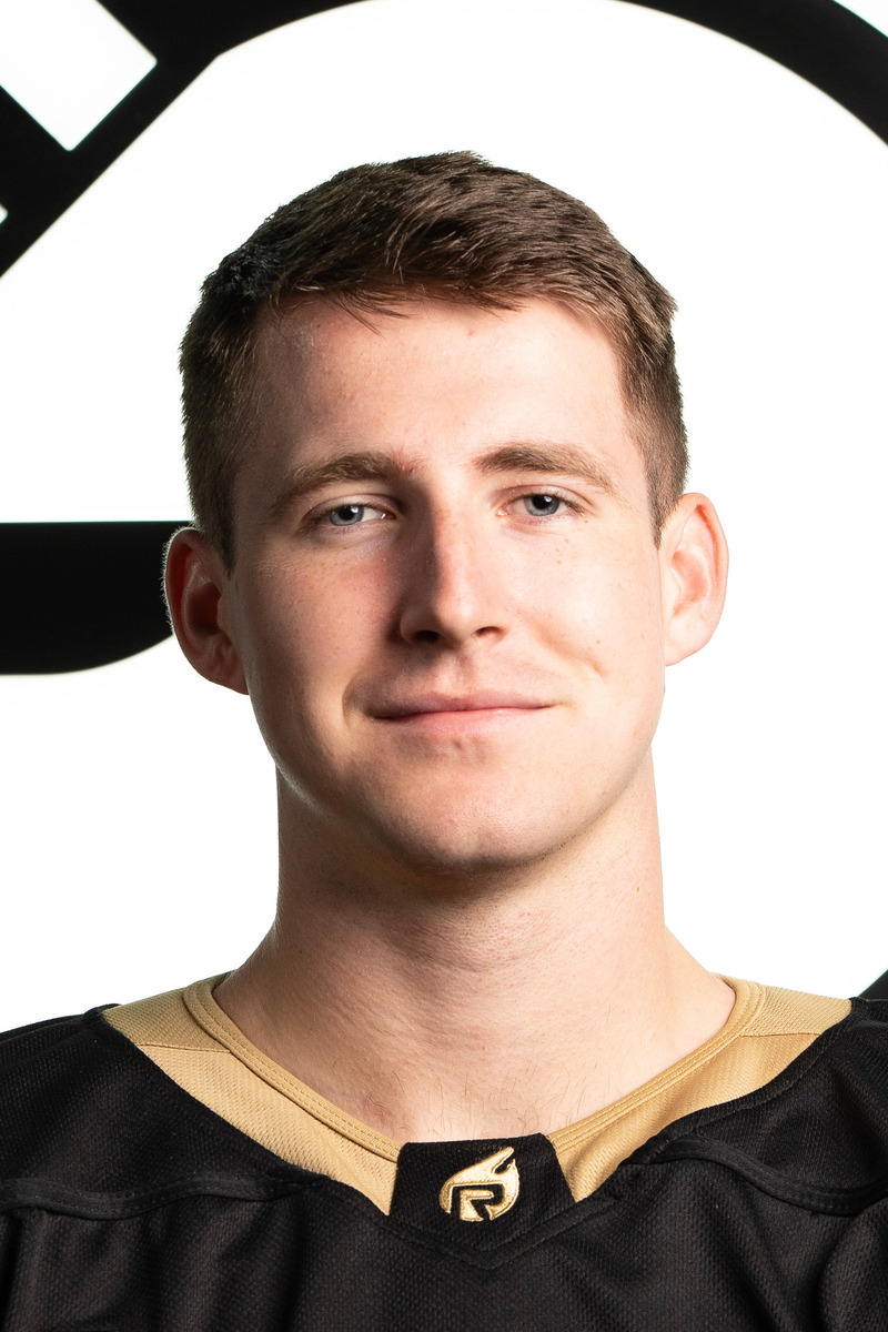 #11 Luke Gacek
