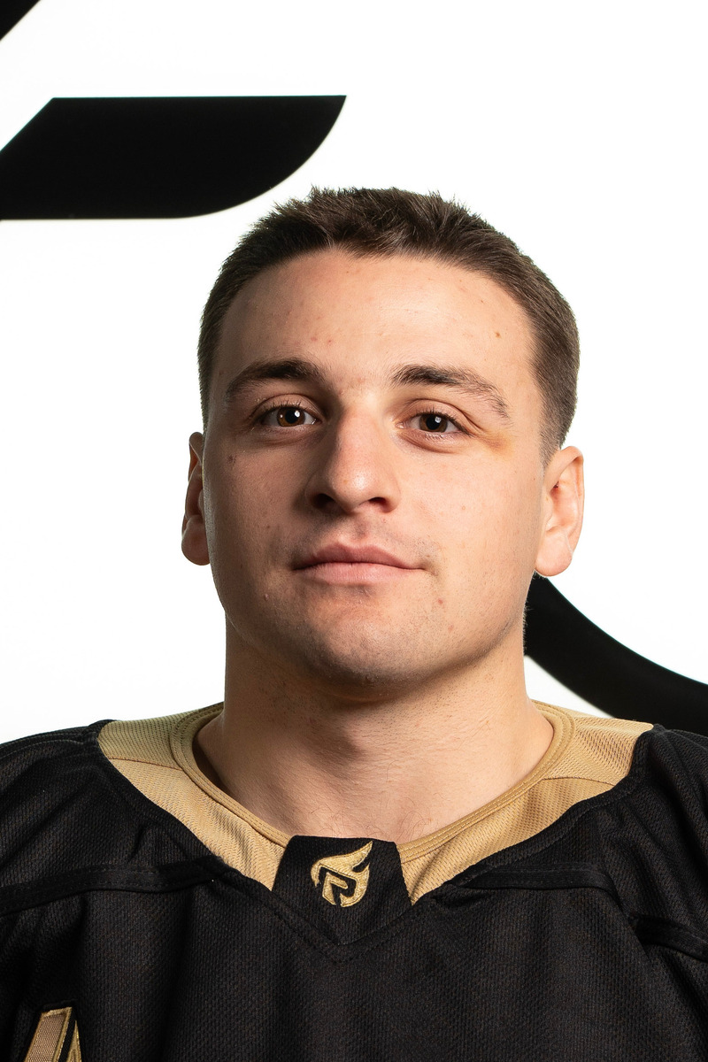 #18 Ryan Novo